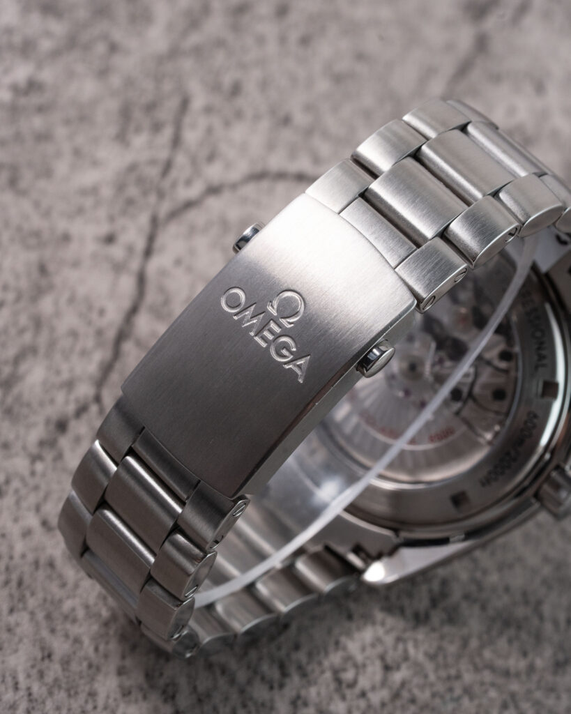 Omega Seamaster Planet Ocean 215.30.44.21.01.001 2016