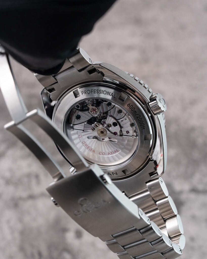 Omega Seamaster Planet Ocean 215.30.44.21.01.001 2016