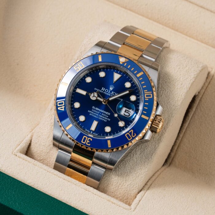 18ac8ac0-7be2-4190-a2f7-89453277f2f9.jpg