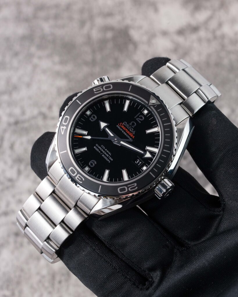 Omega Seamaster Planet Ocean 215.30.44.21.01.001 2016