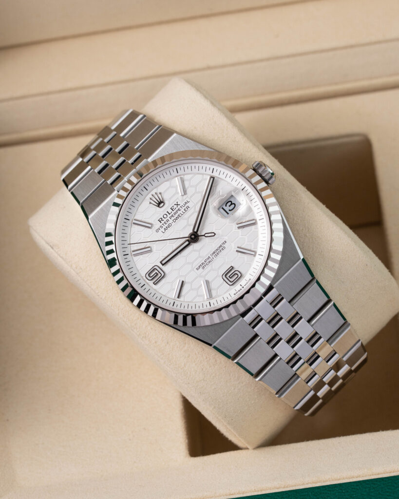 Rolex Land-Dweller 127334