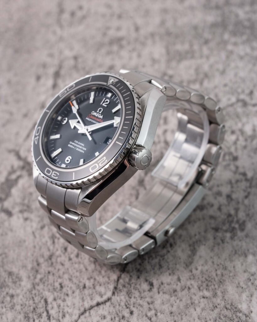 Omega Seamaster Planet Ocean 215.30.44.21.01.001 2016