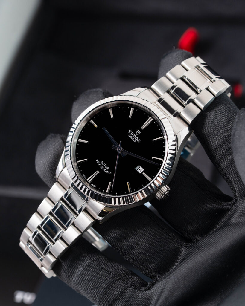 Tudor Style 12710 2021