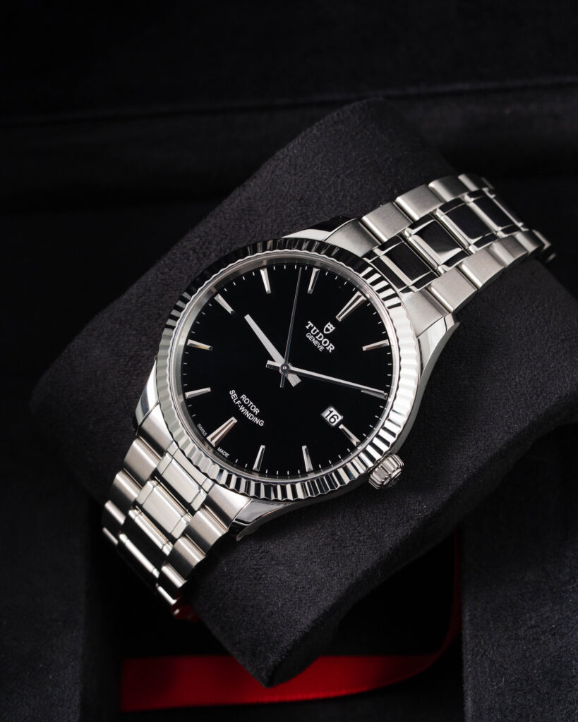 Tudor Style 12710 2021