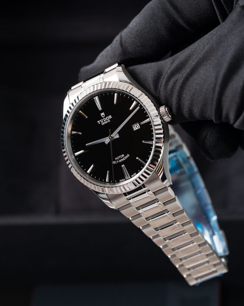 Tudor Style 12710 2021