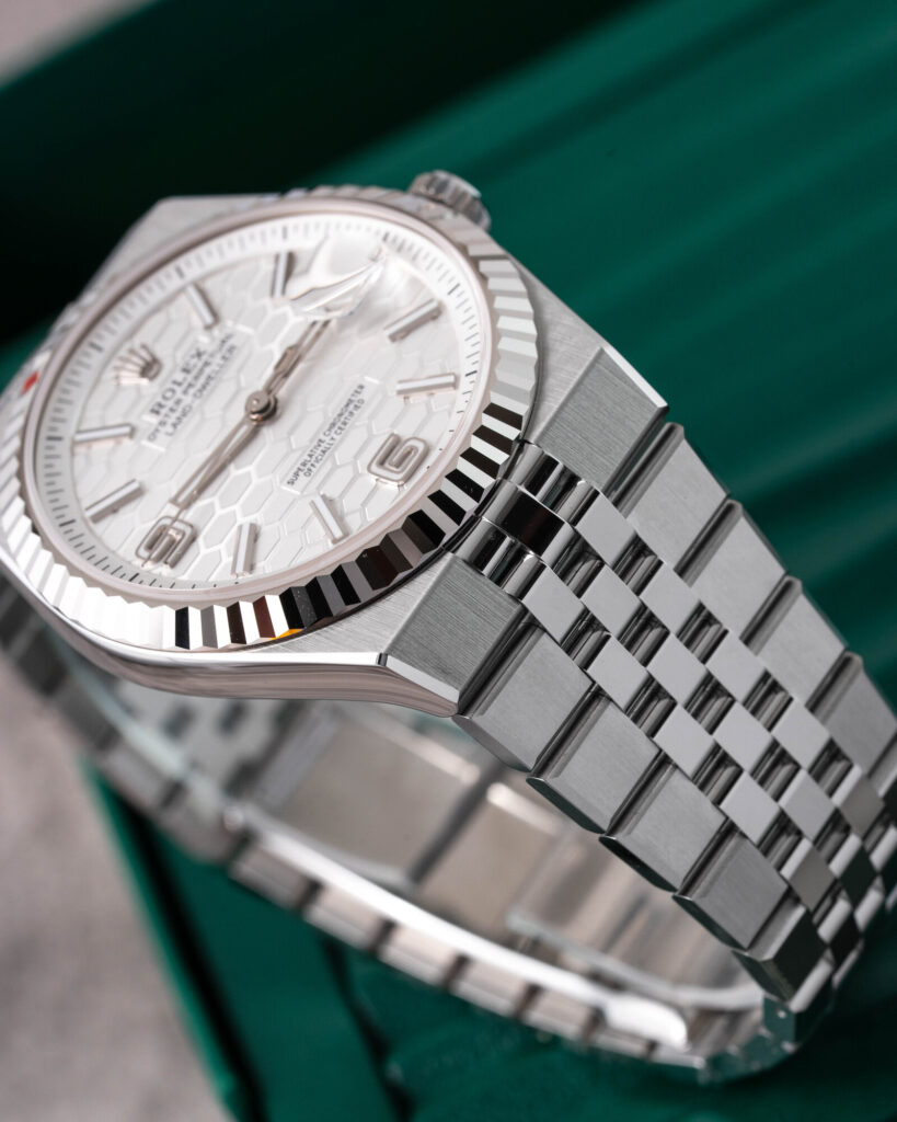 Rolex Land-Dweller 127334