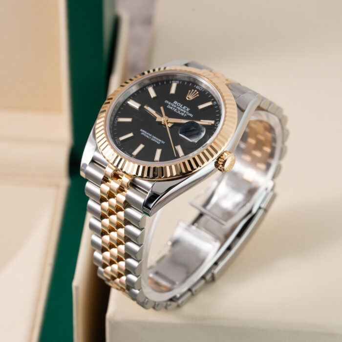 d8ae55d0-1b37-4b81-938c-68a15a5cae82.jpg