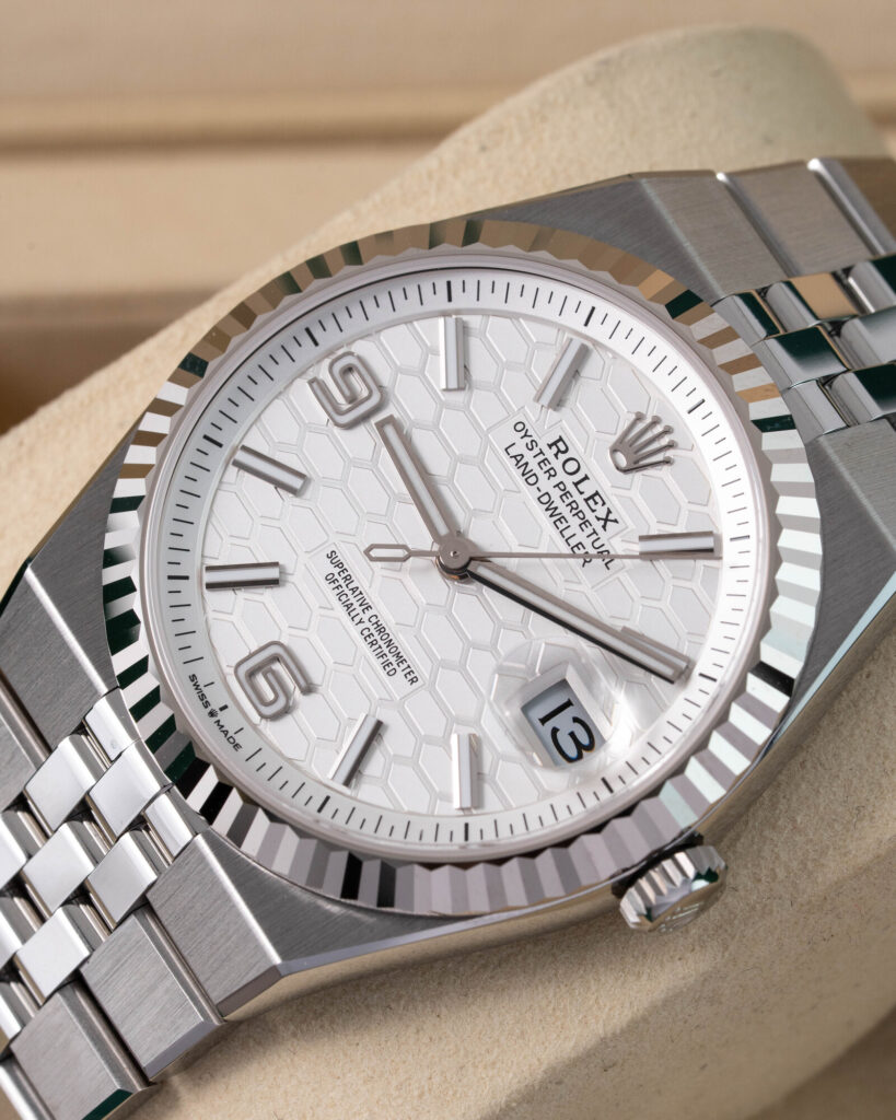 Rolex Land-Dweller 127334