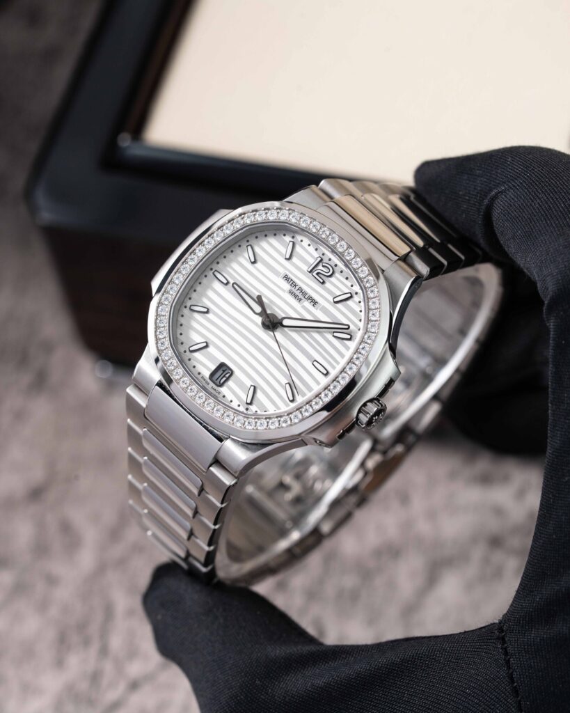 Patek Philippe Nautilus 7118/1200A-010 2024