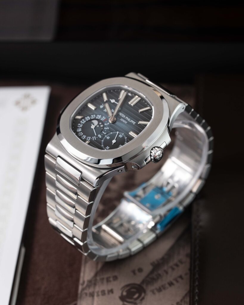 Patek Philippe Nautilus 5712/1A-001 2024