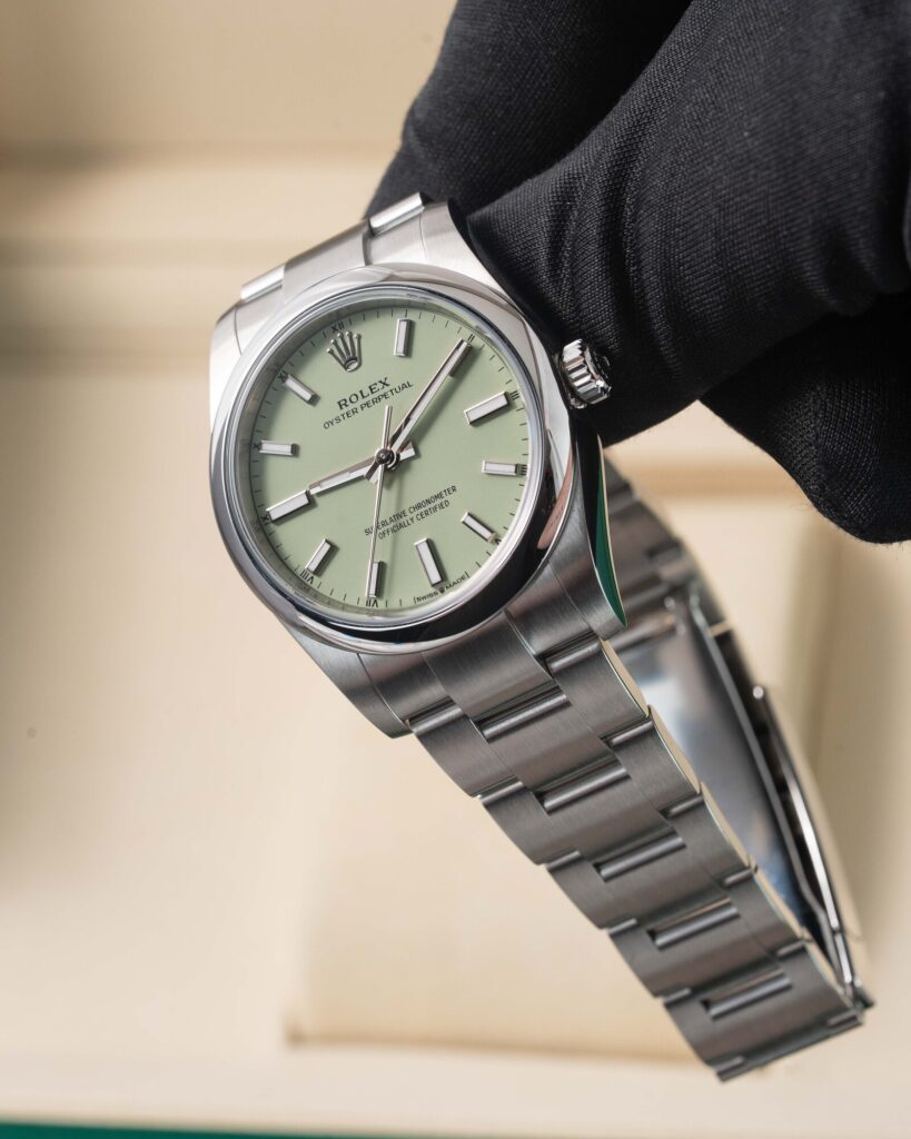 Rolex Oyster Perpetual 124200 2025