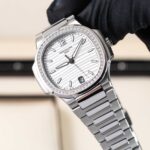 Patek Philippe Nautilus 7118/1200A-010 2024