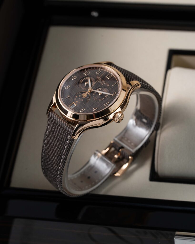 Patek Philippe Annual Calendar 4946R-001 2025