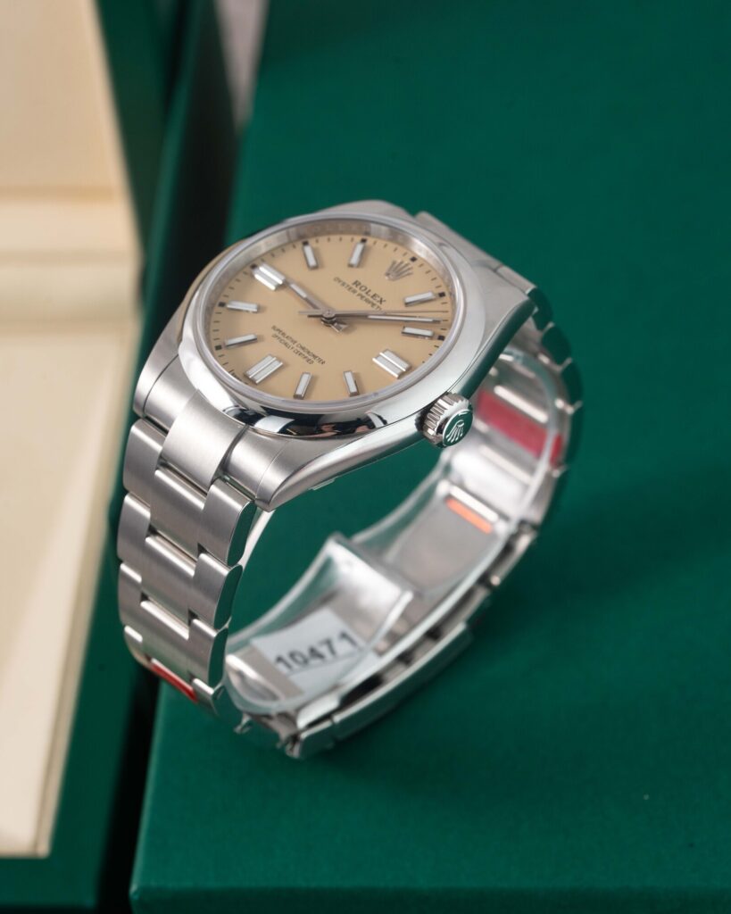 Rolex Oyster Perpetual 134300 2025