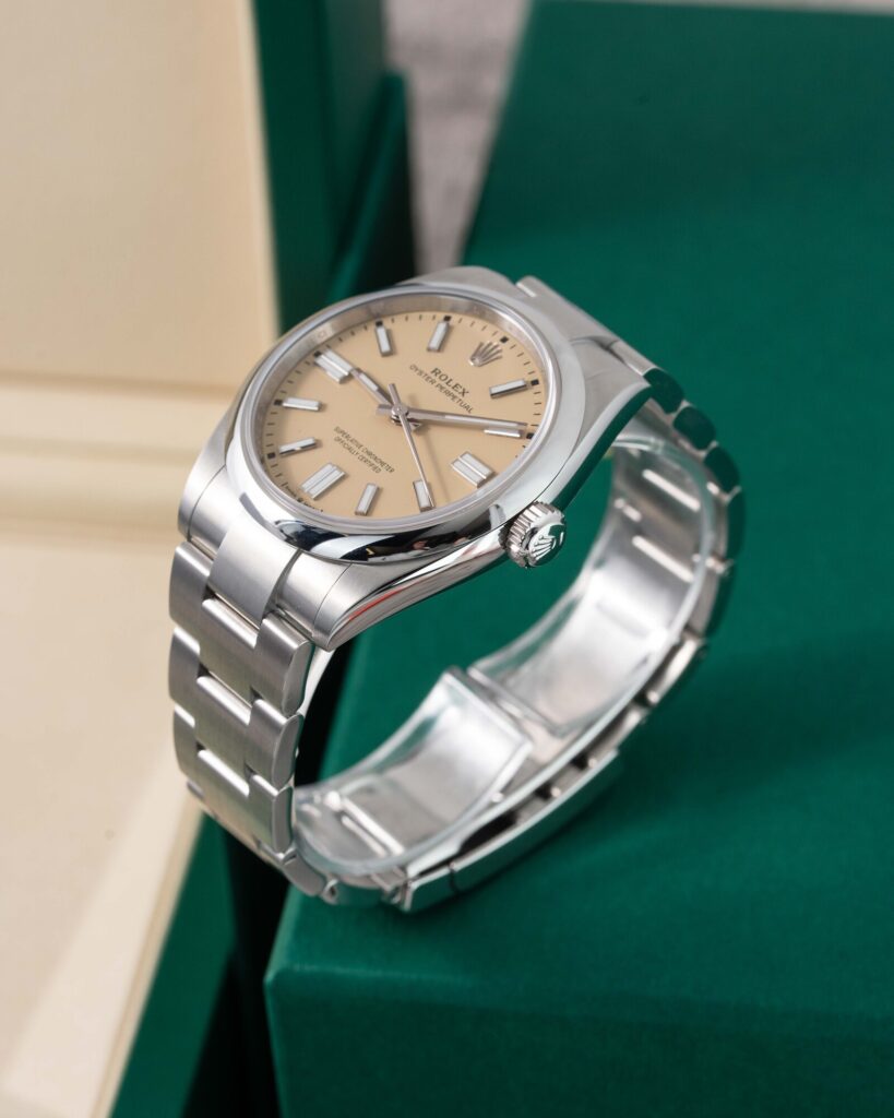 Rolex Oyster Perpetual 134300 2025