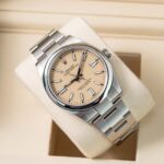 Rolex Oyster Perpetual 134300 2025