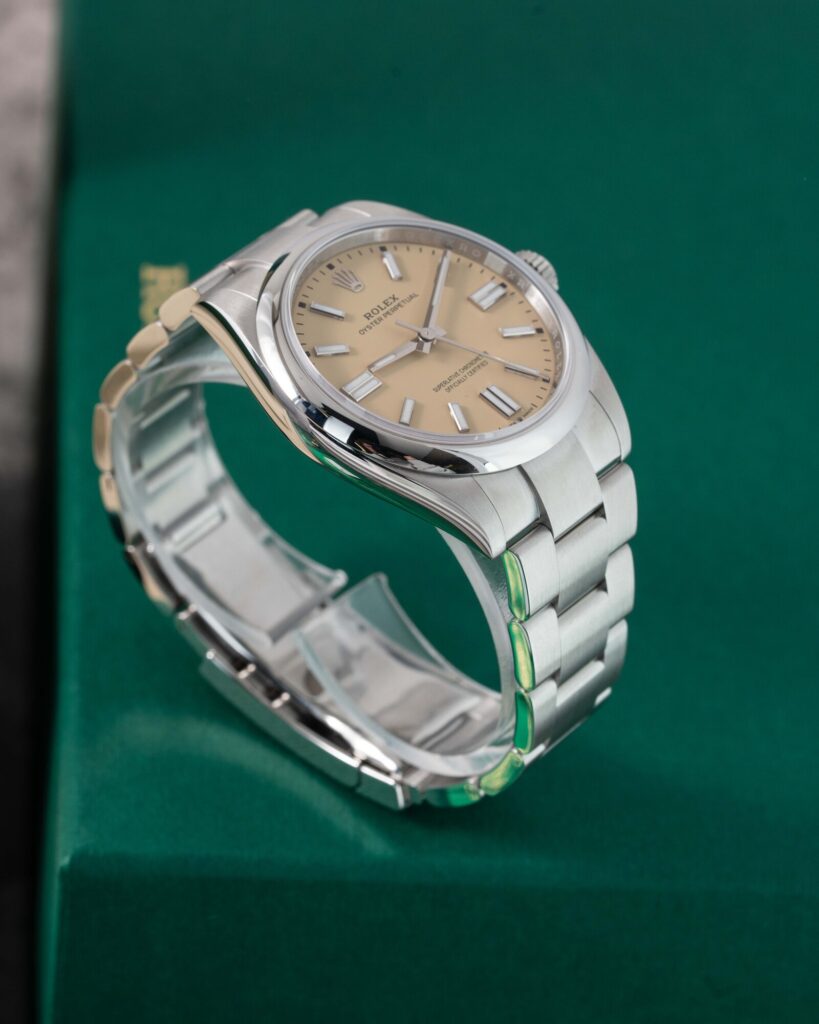Rolex Oyster Perpetual 134300 2025