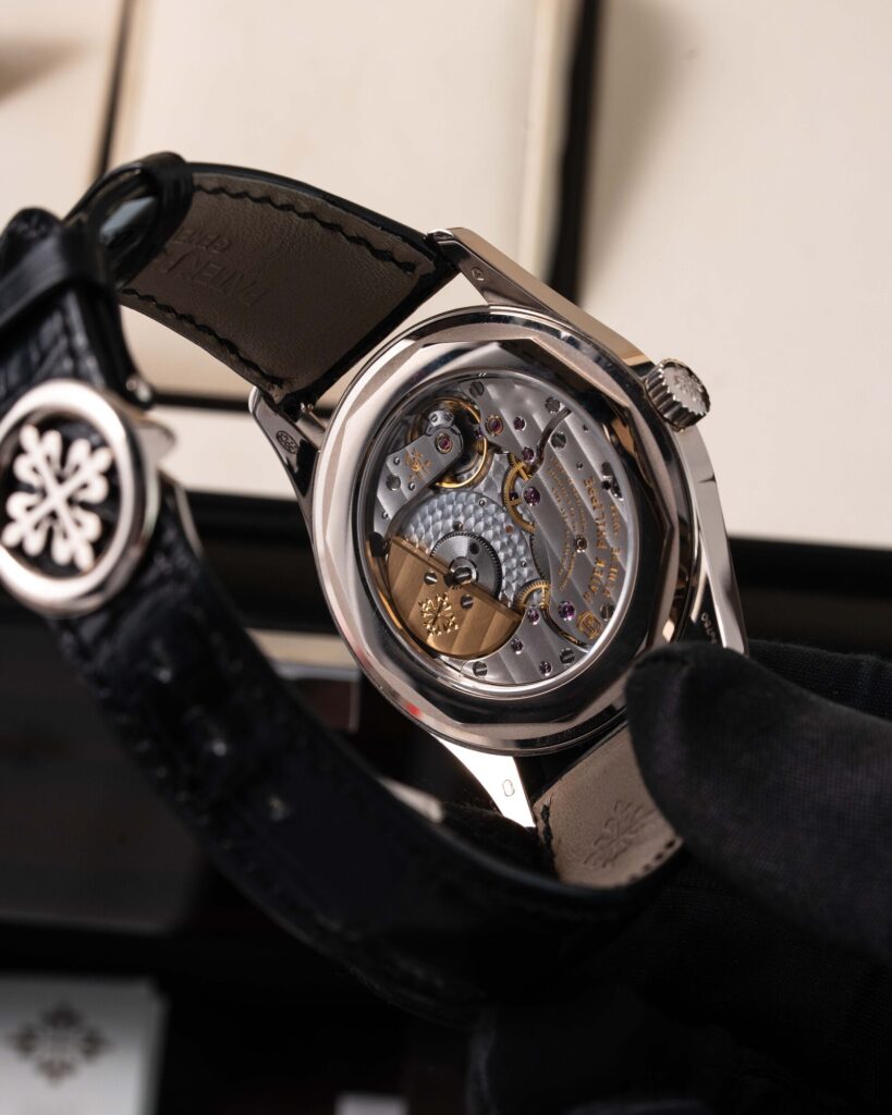 Patek Philippe Calatrava 6006G-001 2021