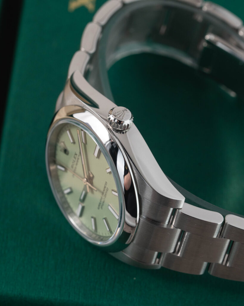 Rolex Oyster Perpetual 124200 2025
