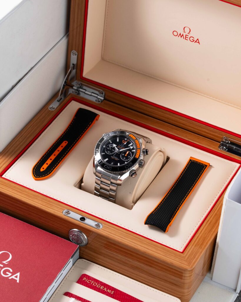 Omega Seamaster Planet Ocean Chronograph 215.30.46.51.01.002 2017