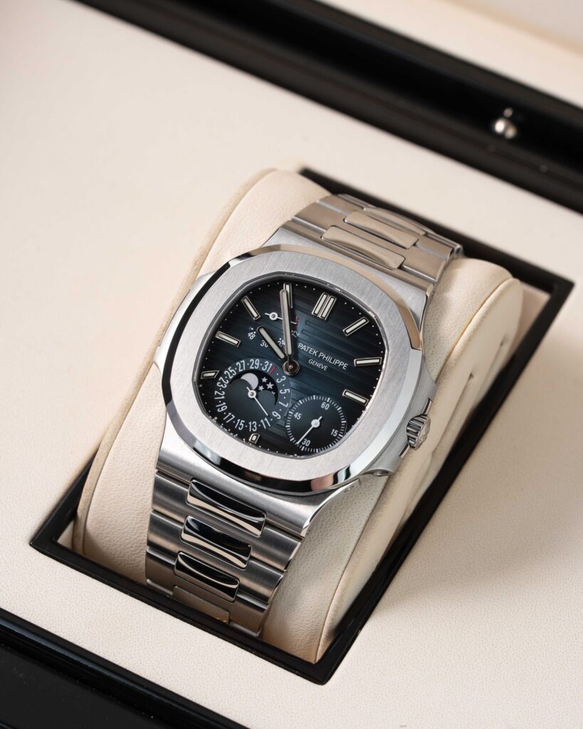 Patek Philippe Nautilus 5712/1A-001 2024