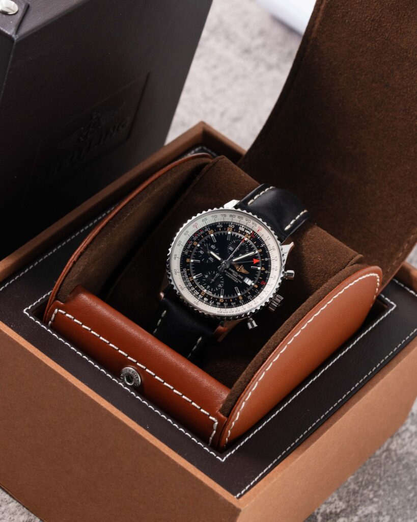 Breitling Navitimer World A2432212/B726 2017