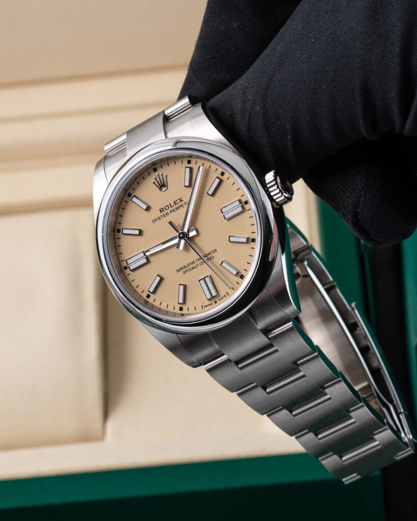 Rolex Oyster Perpetual 134300 2025