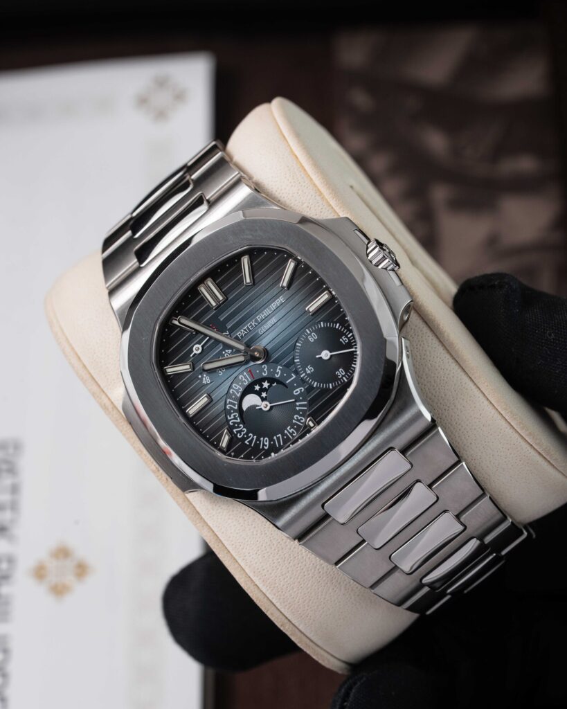 Patek Philippe Nautilus 5712/1A-001 2024