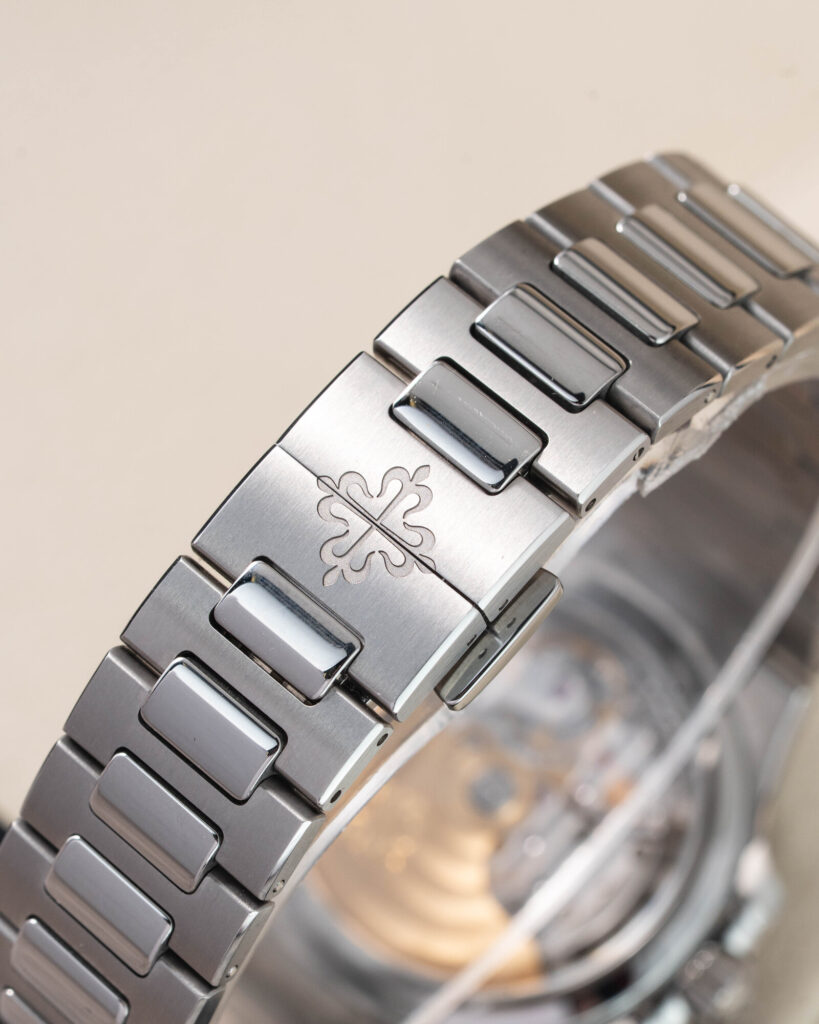 Patek Philippe Nautilus 7118/1200A-010 2024