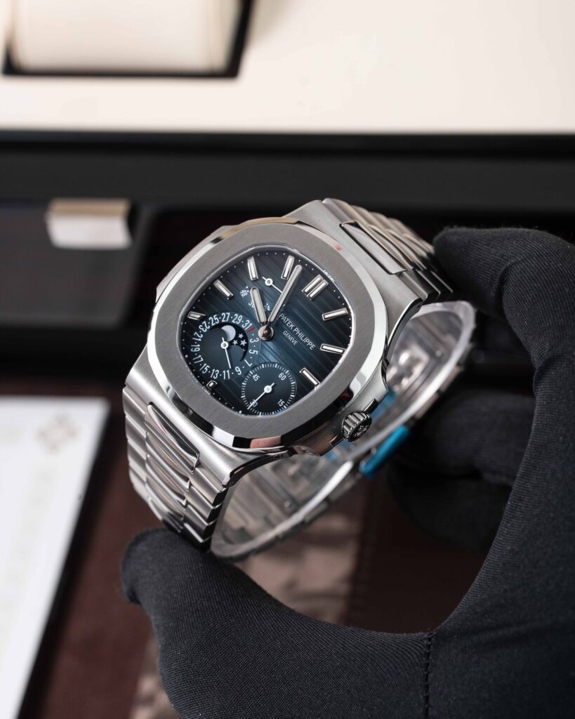 Patek Philippe Nautilus 5712/1A-001 2024