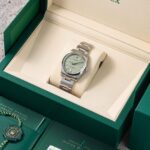 Rolex Oyster Perpetual 124200 2025
