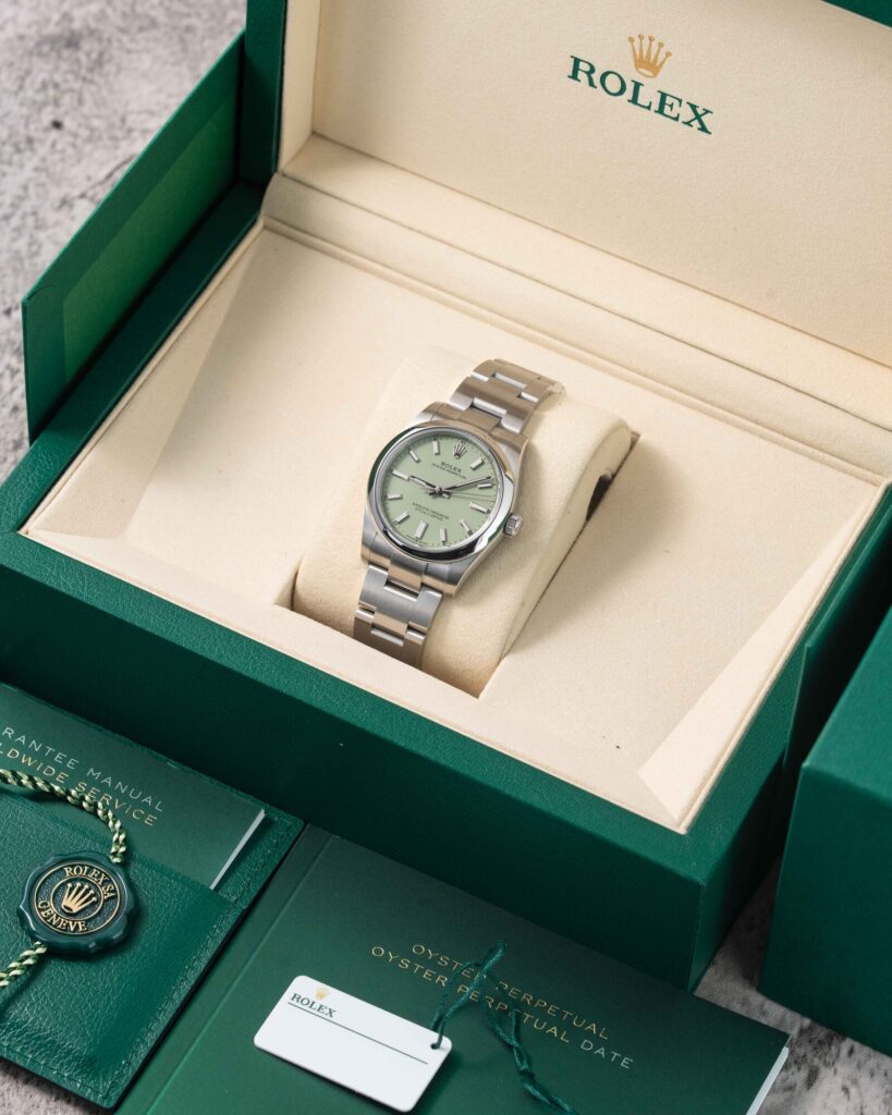 Rolex Oyster Perpetual 124200 2025
