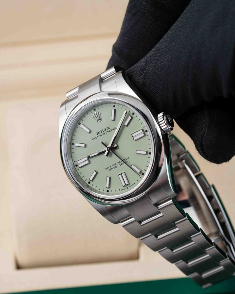 Rolex Oyster Perpetual 134300 2025