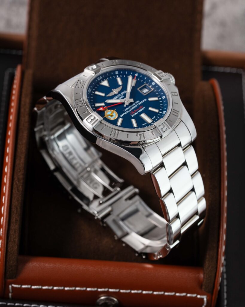 Breitling Avenger II GMT A323905A 2018