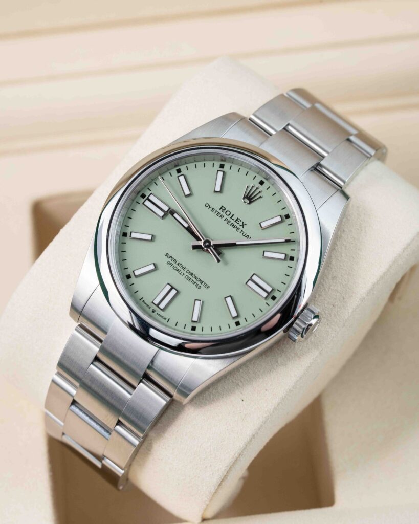 Rolex Oyster Perpetual 134300 2025
