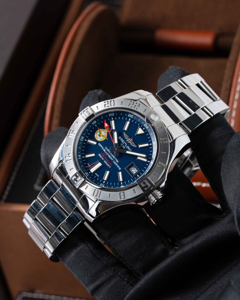 Breitling Avenger II GMT A323905A 2018