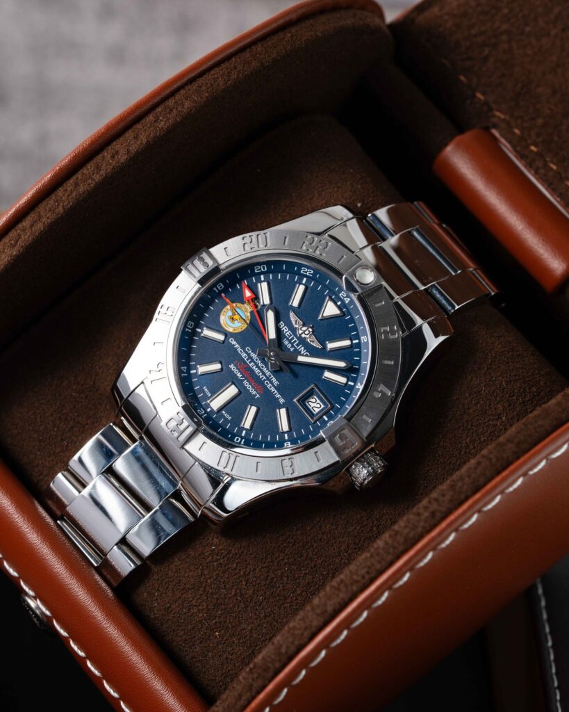Breitling Avenger II GMT A323905A 2018