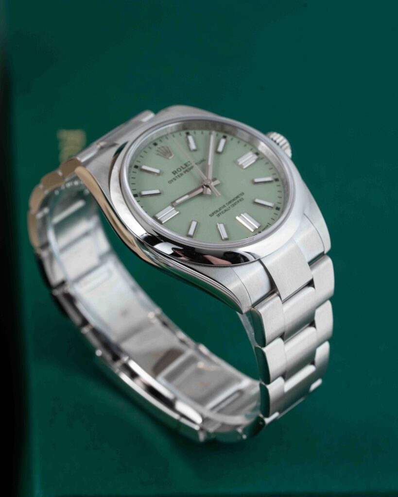 Rolex Oyster Perpetual 134300 2025