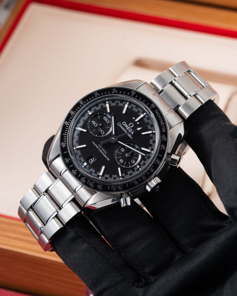 Omega Speedmaster Racing 329.30.44.51.01.001 2019