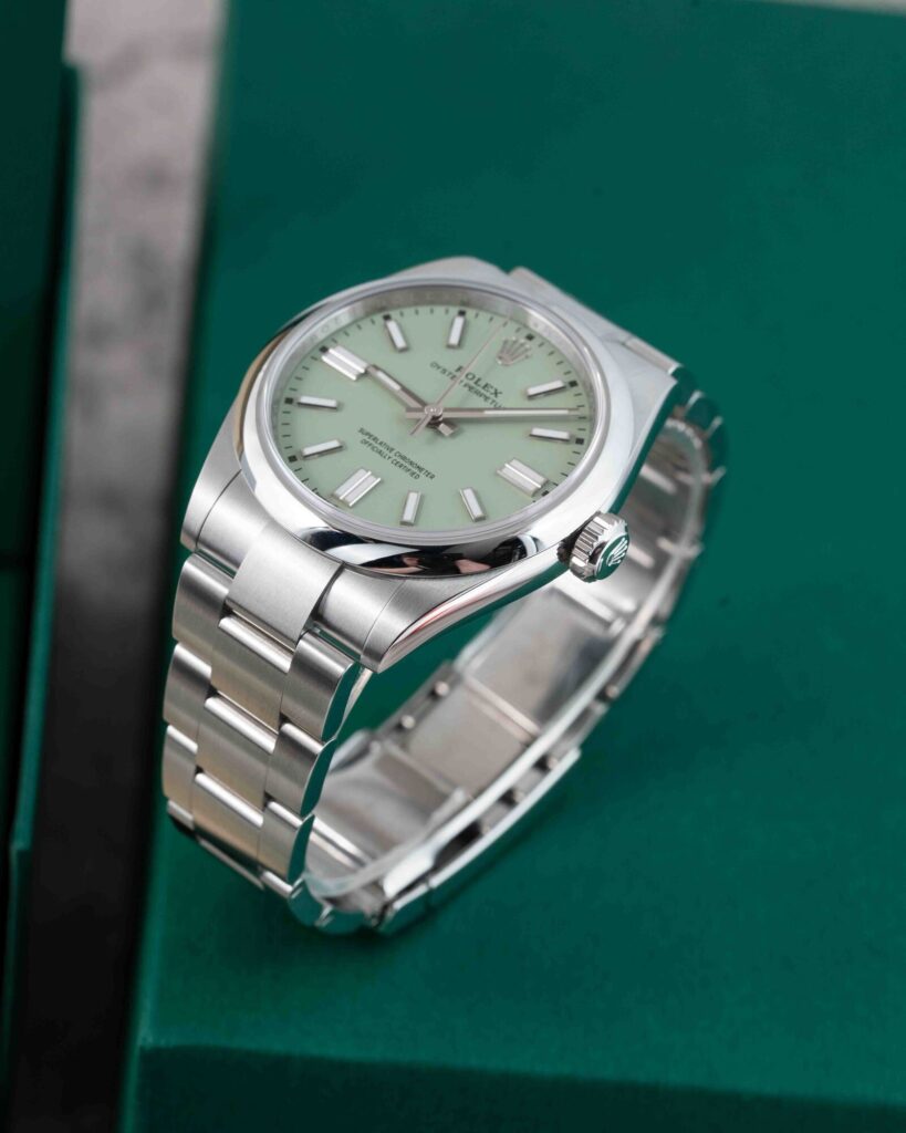 Rolex Oyster Perpetual 134300 2025
