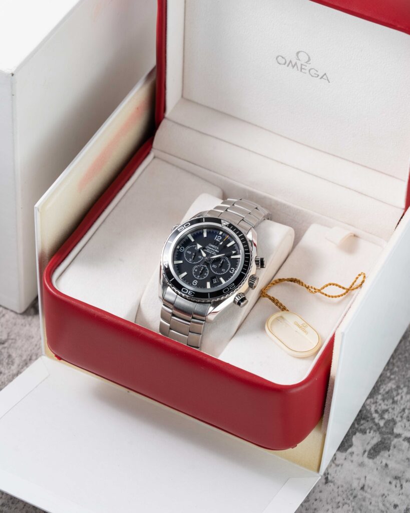 Omega Seamaster Planet Ocean Chronograph 2210.50.00 2006