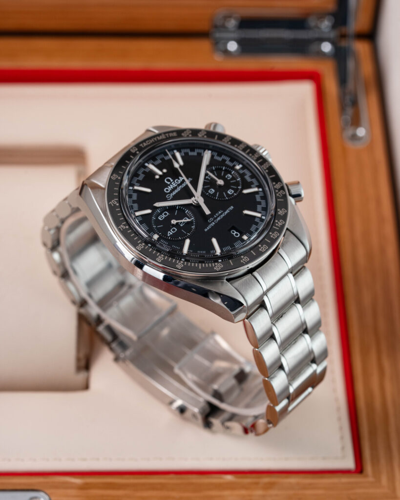 Omega Speedmaster Racing 329.30.44.51.01.001 2019