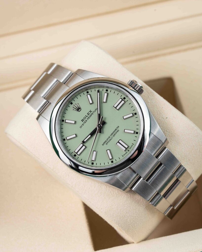 Rolex Oyster Perpetual 134300 2025