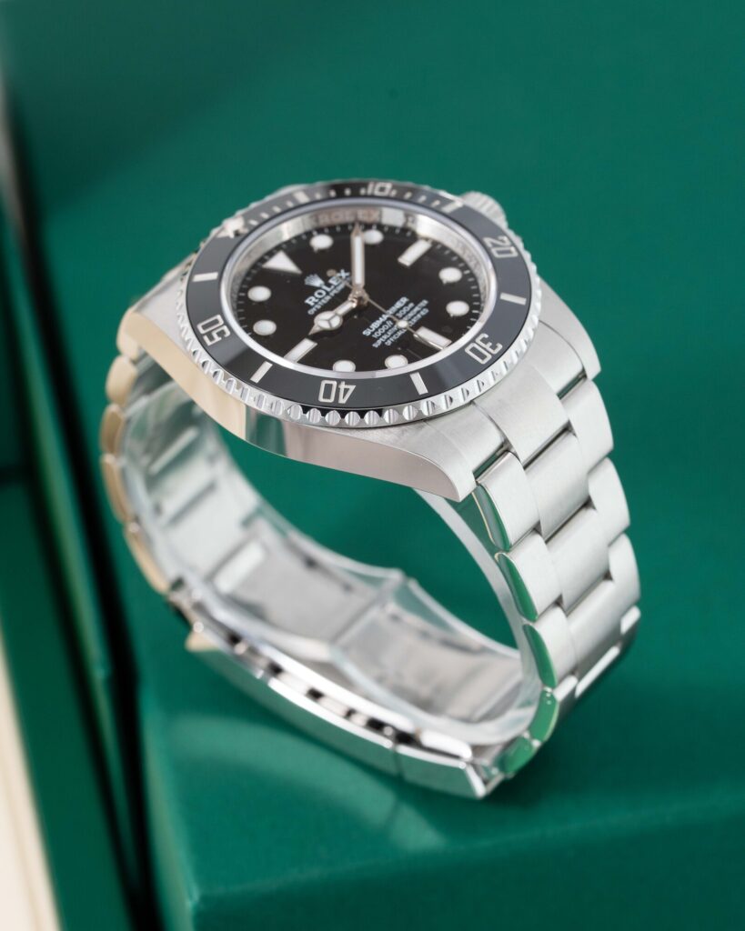 Rolex Submariner 124060 2025