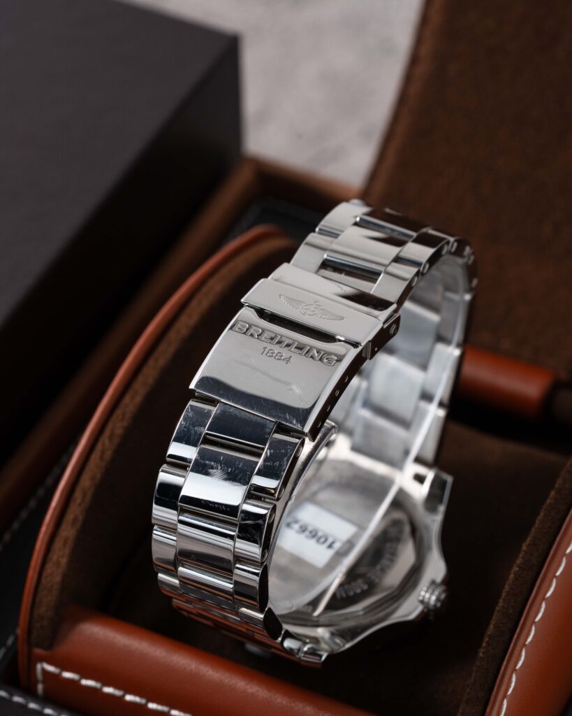 Breitling Avenger II GMT A323905A 2018