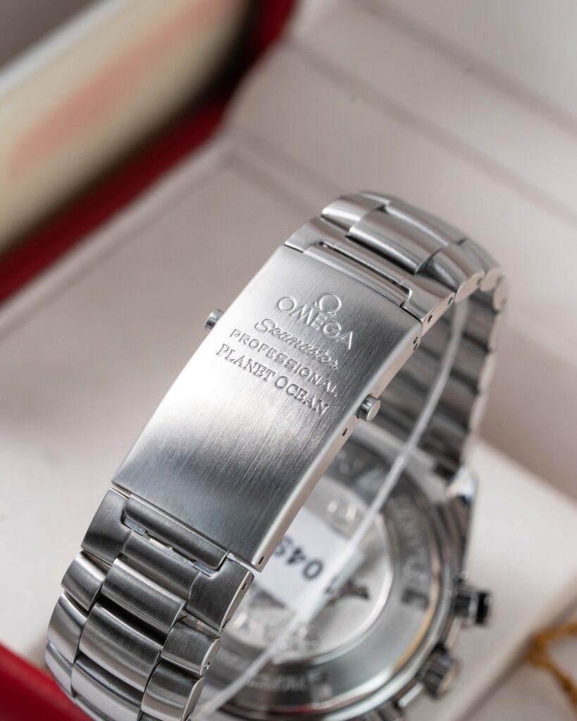 Omega Seamaster Planet Ocean Chronograph 2210.50.00 2006
