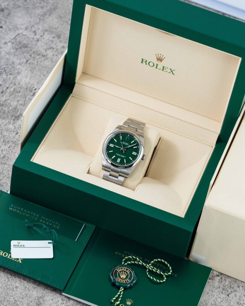 Rolex Oyster Perpetual 124300 2023