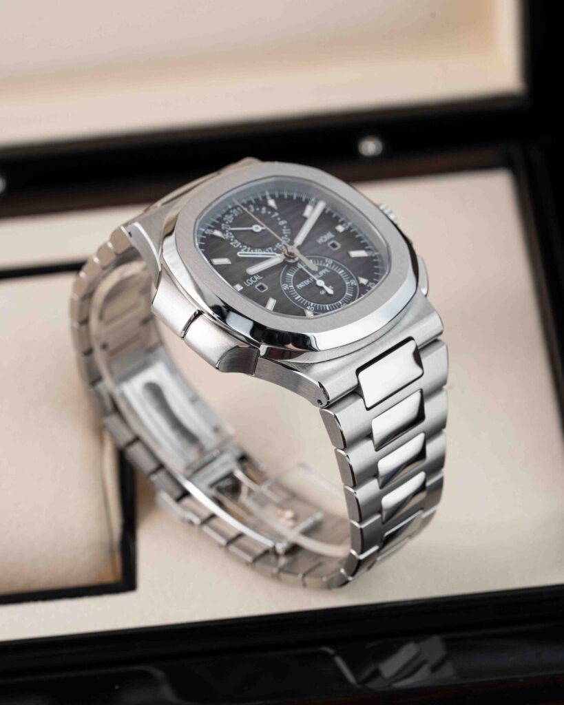 Patek Philippe Nautilus 5990/1A-001 2020