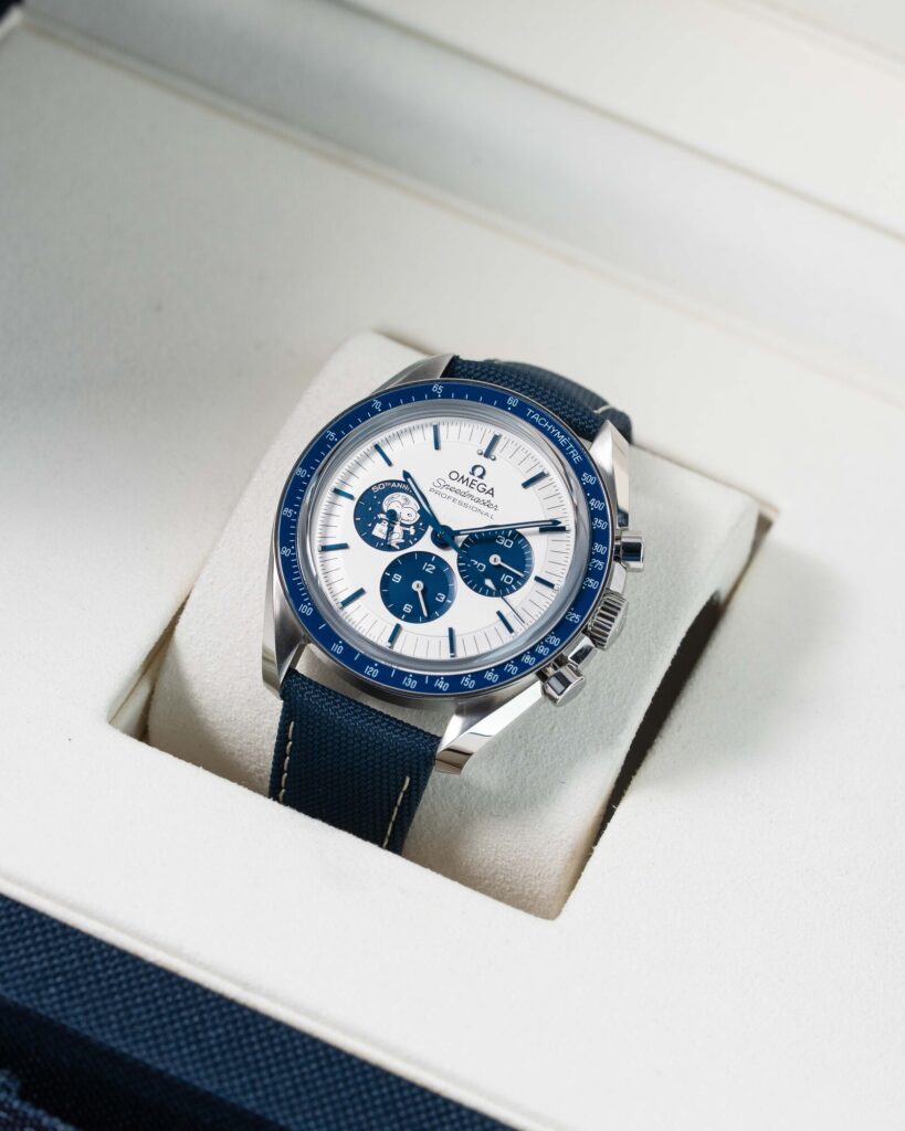Omega Speedmaster Snoopy 310.32.42.50.02.001 2025
