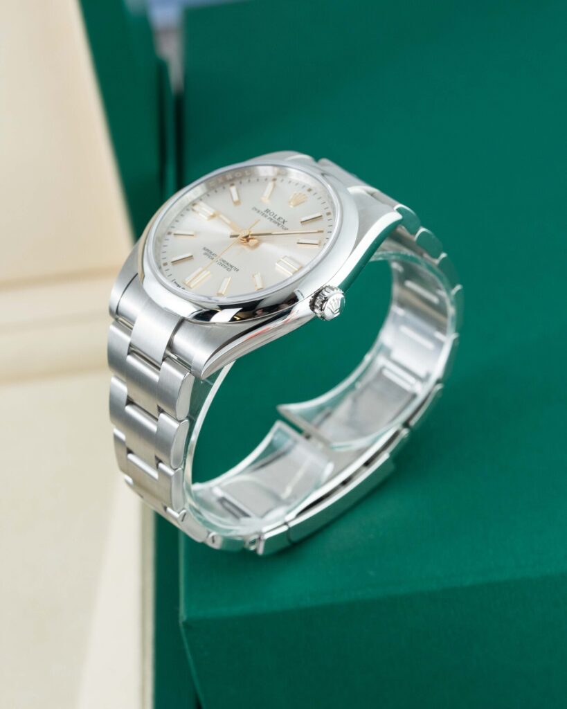 Rolex Oyster Perpetual 124300 2025